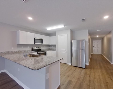 9810 N Santee Terrace - Photo Thumbnail 11