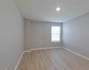30098 Fedora Circle - Photo Thumbnail 25