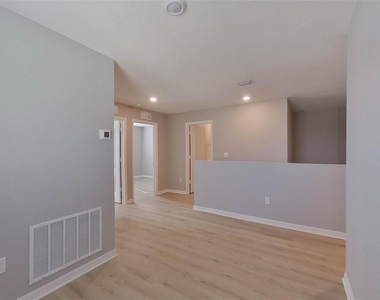 30098 Fedora Circle - Photo Thumbnail 20