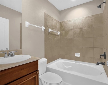 4636 Messina Drive - Photo Thumbnail 61