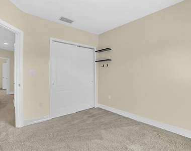 4636 Messina Drive - Photo Thumbnail 66