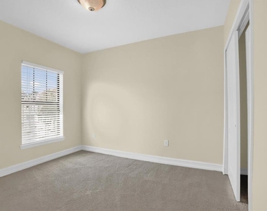 4636 Messina Drive - Photo Thumbnail 63
