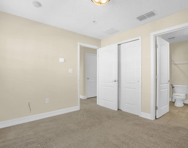 4636 Messina Drive - Photo Thumbnail 13