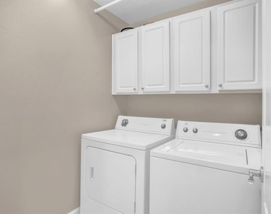 4636 Messina Drive - Photo Thumbnail 18