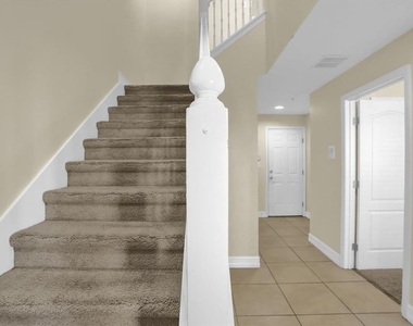 4636 Messina Drive - Photo Thumbnail 6