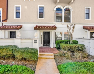 4636 Messina Drive - Photo Thumbnail 2