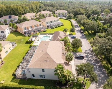 1615 Retreat Circle - Photo Thumbnail 8