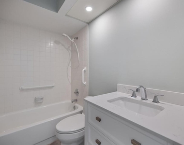 856 Chatham Drive - Photo Thumbnail 26