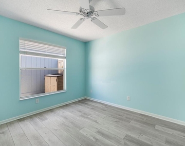 856 Chatham Drive - Photo Thumbnail 22