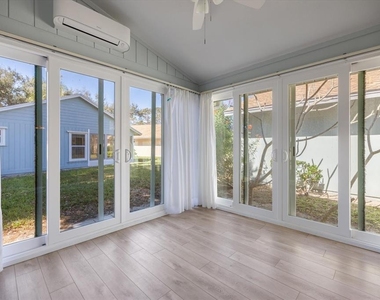 856 Chatham Drive - Photo Thumbnail 19