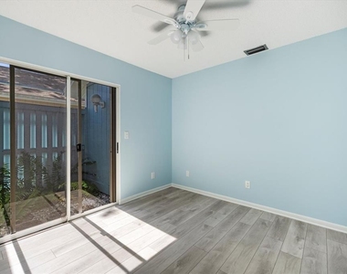 856 Chatham Drive - Photo Thumbnail 24