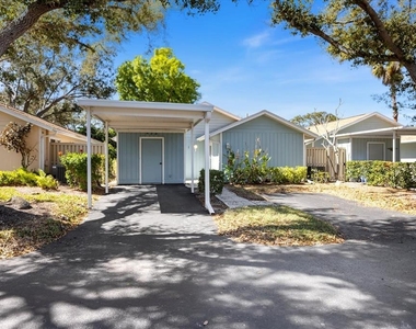 856 Chatham Drive - Photo Thumbnail 31