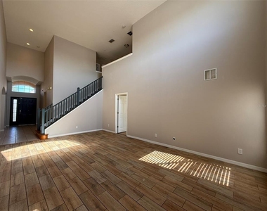 1153 Solana Circle - Photo Thumbnail 8