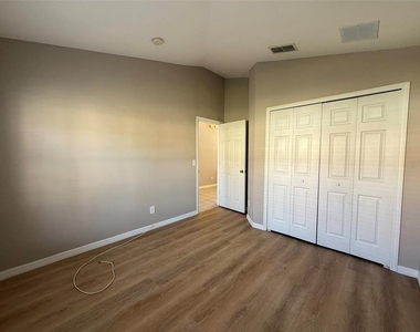 1153 Solana Circle - Photo Thumbnail 5