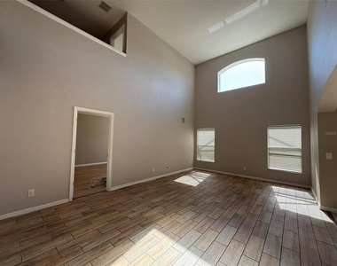 1153 Solana Circle - Photo Thumbnail 7