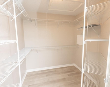 5308 Bowline Court - Photo Thumbnail 12