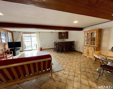 203 Pine Hollow Road - Photo Thumbnail 12
