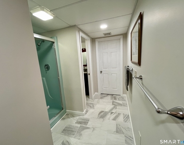 203 Pine Hollow Road - Photo Thumbnail 8