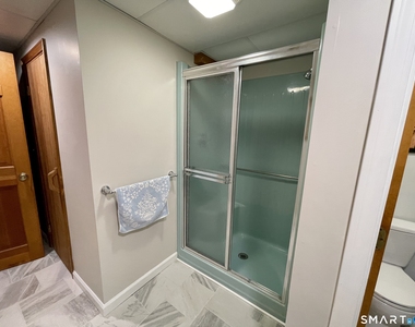 203 Pine Hollow Road - Photo Thumbnail 7