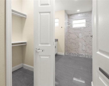 1043 Albert Ave - Photo Thumbnail 29