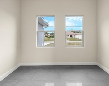 1043 Albert Ave - Photo Thumbnail 21