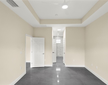 1043 Albert Ave - Photo Thumbnail 25