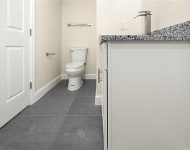 1043 Albert Ave - Photo Thumbnail 36