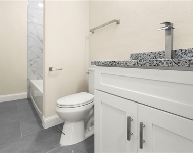 1043 Albert Ave - Photo Thumbnail 40