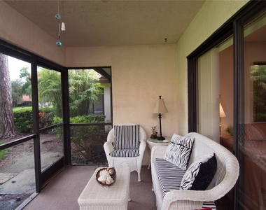 5635 Golf Pointe Drive - Photo Thumbnail 13