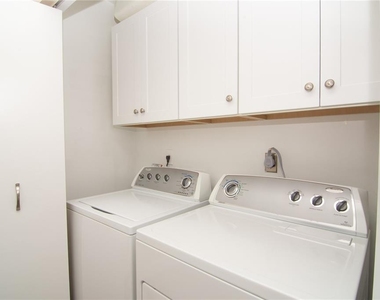 5635 Golf Pointe Drive - Photo Thumbnail 19