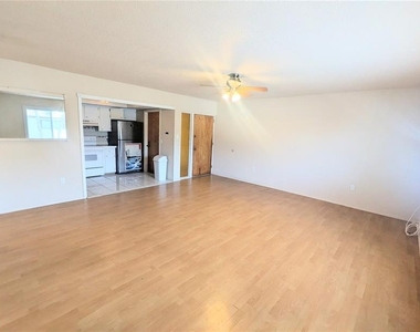 360 Base Avenue E - Photo Thumbnail 5