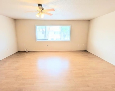 360 Base Avenue E - Photo Thumbnail 4