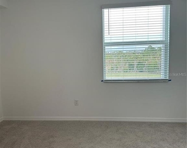 12180 Wellen Golf Street - Photo Thumbnail 11