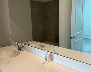12180 Wellen Golf Street - Photo Thumbnail 15