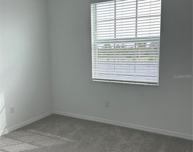 12180 Wellen Golf Street - Photo Thumbnail 19