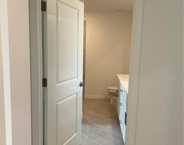 12180 Wellen Golf Street - Photo Thumbnail 9