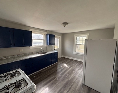 618 Farnsworth Ave - Photo Thumbnail 1