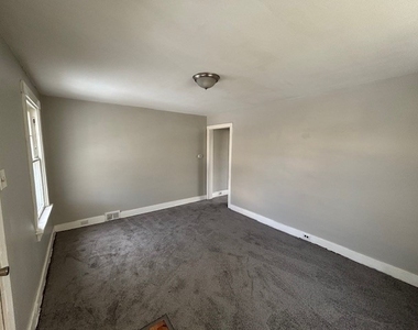 618 Farnsworth Ave - Photo Thumbnail 2