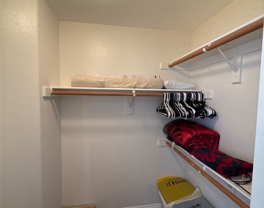 4555 E Sahara Avenue - Photo Thumbnail 21