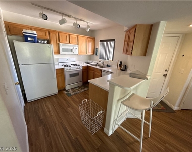 4555 E Sahara Avenue - Photo Thumbnail 7