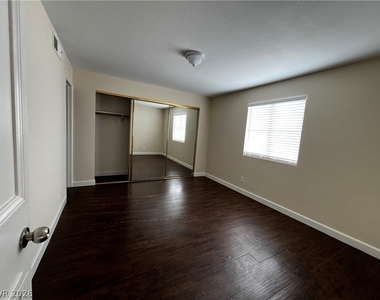 7570 Flamingo Road - Photo Thumbnail 11