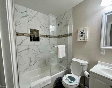 6401 Evergreen Avenue - Photo Thumbnail 4