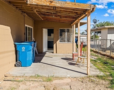2204 S 15th Street - Photo Thumbnail 18