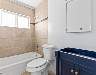2204 S 15th Street - Photo Thumbnail 13