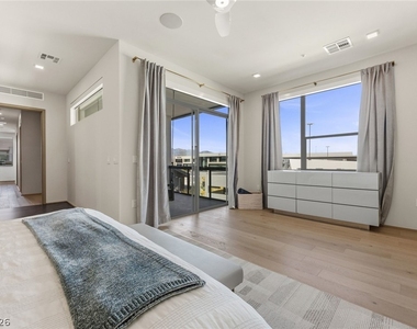 8475 Michael Cherry Avenue - Photo Thumbnail 20