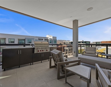 8475 Michael Cherry Avenue - Photo Thumbnail 7