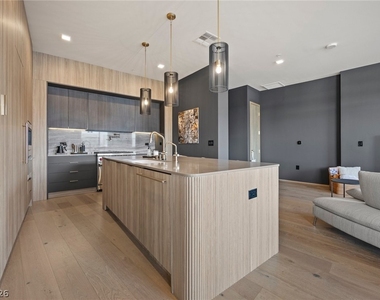 8475 Michael Cherry Avenue - Photo Thumbnail 16