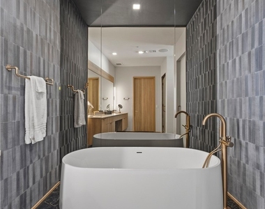8475 Michael Cherry Avenue - Photo Thumbnail 31