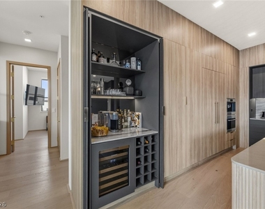 8475 Michael Cherry Avenue - Photo Thumbnail 11