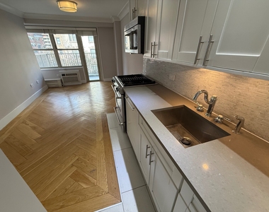 50 West 93rd Street - Photo Thumbnail 13